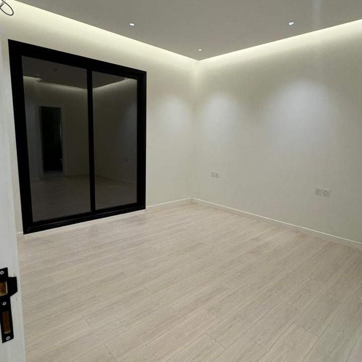 WhatsApp Image 2025-09-10 at 10.46.18 PM (1)