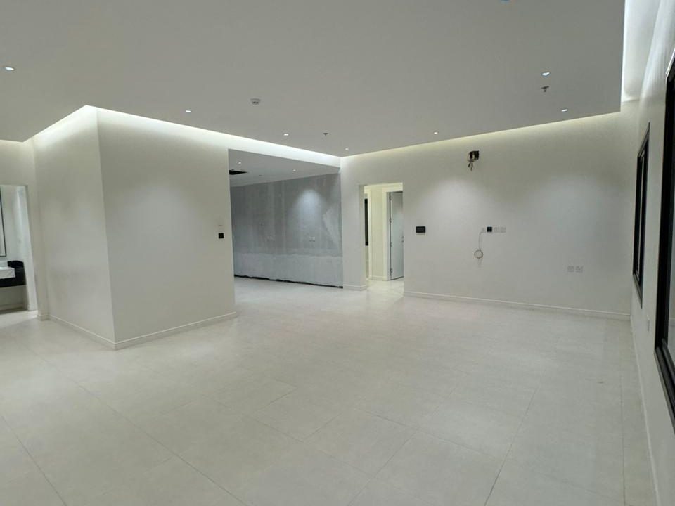 WhatsApp Image 2025-09-10 at 10.53.06 PM (1)