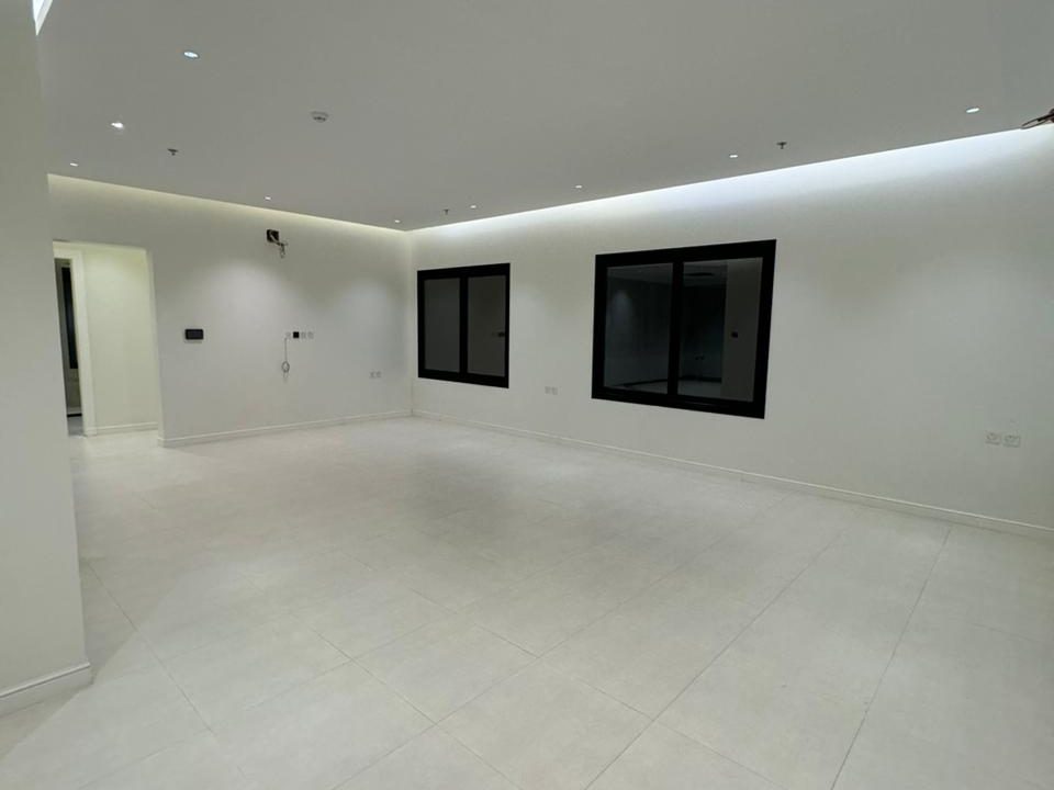 WhatsApp Image 2025-09-10 at 10.53.06 PM (2)