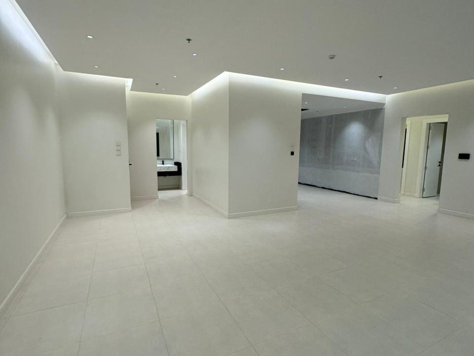 WhatsApp Image 2025-09-10 at 10.53.08 PM (1)