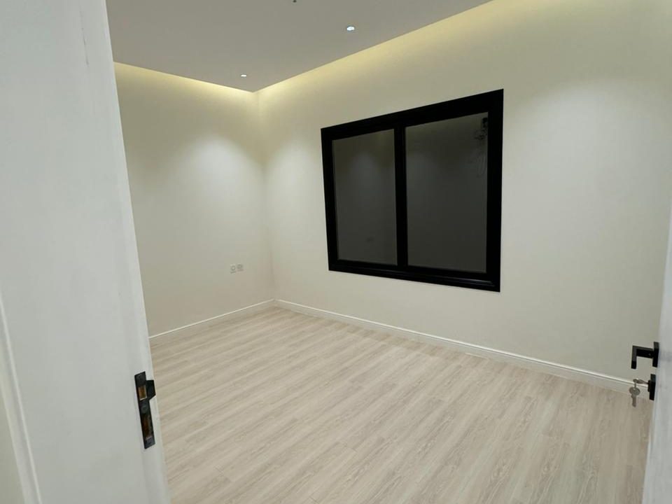 WhatsApp Image 2025-09-10 at 10.53.09 PM