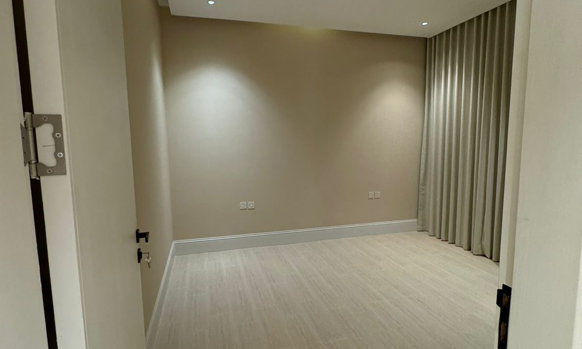 WhatsApp Image 2025-09-10 at 11.10.03 PM (1)